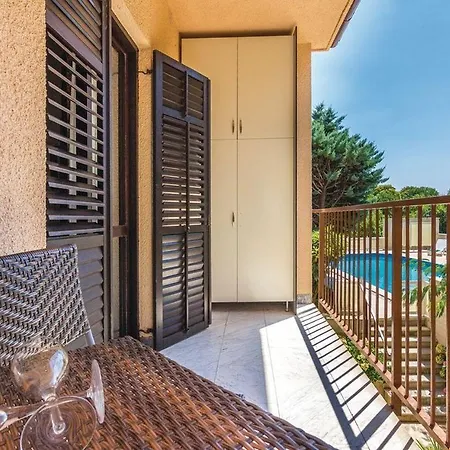Holiday home House Alice Krnica