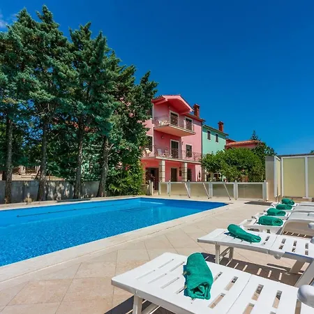 House Alice Holiday home Krnica